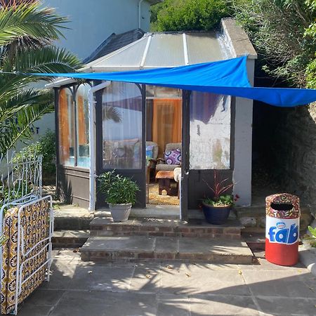 The Retro Retreat With Free Parking Lejlighed Hastings Eksteriør billede