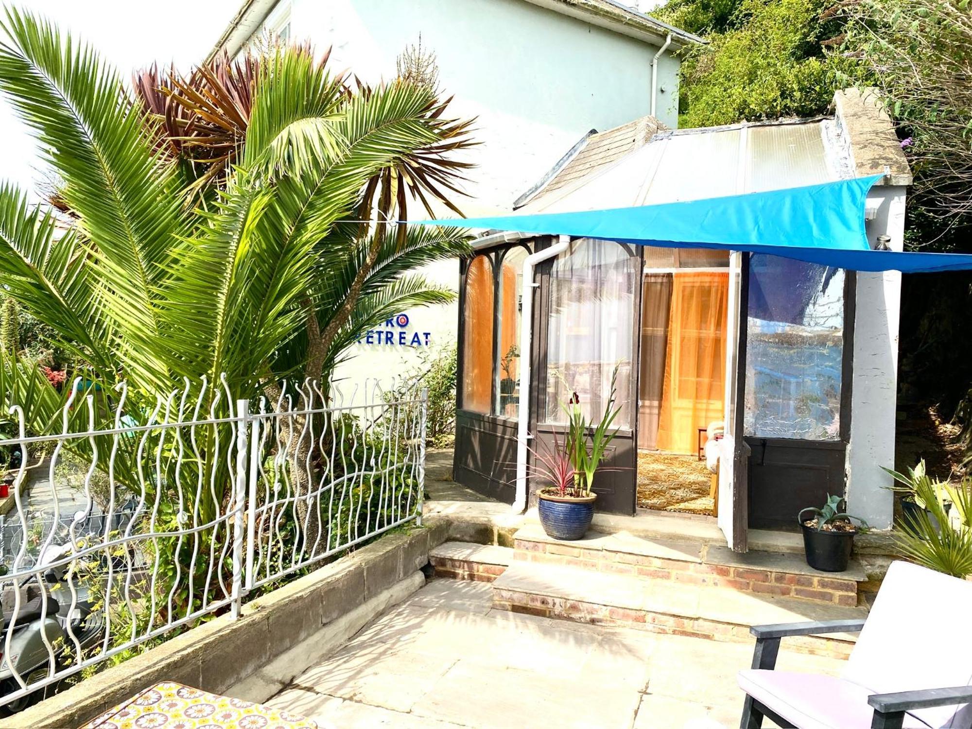 The Retro Retreat With Free Parking Lejlighed Hastings Eksteriør billede